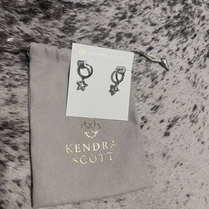 Kendra Scott Star Huggies Silver